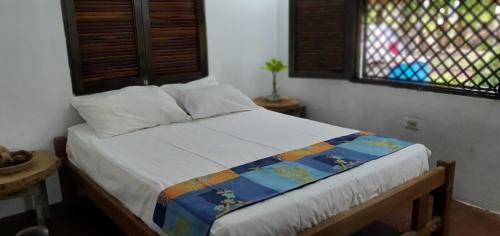 San Bernardo del Viento House | Pet-Friendly Hostal Cangrejo Azul with 9/10 Guest Rating