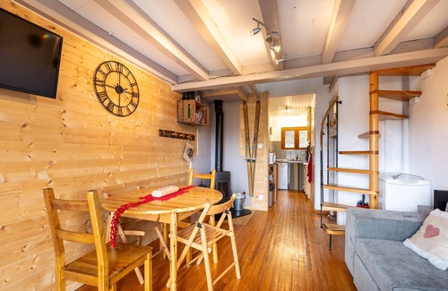 Les Angles Apartment | Cozy La Cordée des Angles - Mezzanine Studio with Spa