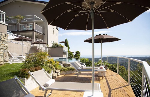 Villanuova sul Clisi Apartment | Experience Lake Views at La Cornice sul Garda with Spa & Pool