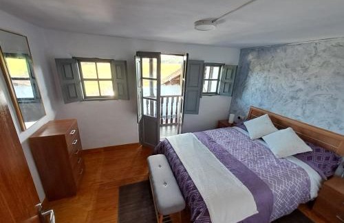 San Vicente de la Barquera House | Beachfront Bliss at La Corralada de Merón with Ocean Views