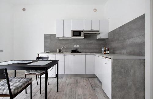 Antigua Apartment | Accessible Family Retreat at La Corte A1 with Top Reviews