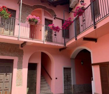 Desio Hotel | Discover La Corte Albergo: Family & Pet-Friendly Escape