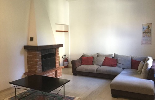 Crescenzago House | Discover La Corte di Luna: Cozy Stay with Kitchen Amenities