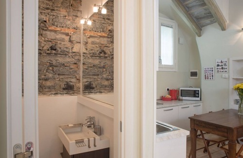 Cernobbio Apartment | Romantic Retreat at La Corte di Zizi – Family-Friendly Stay