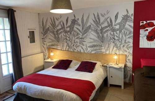 Louerre House | Oceanfront Escape at La Cotinière with 9.1/10 Rating