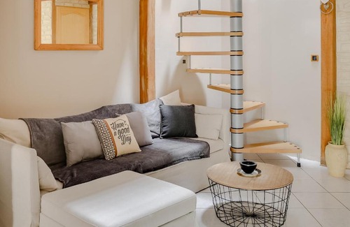 Cremieu Apartment | Pet-Friendly Getaway at La cour de Cremieu – Rated 9/10