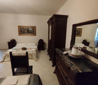Asti Bed & Breakfast | Pet-Friendly La Crota B&B: Pool & Breakfast Included