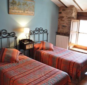 Ezcaray House | Family-Friendly Getaway at La Cuculla with Great Reviews