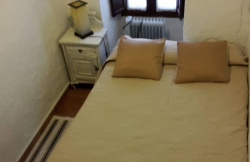 Algodonales House | Unwind at La Cueva Soleá: Top-Rated Spa & Breakfast
