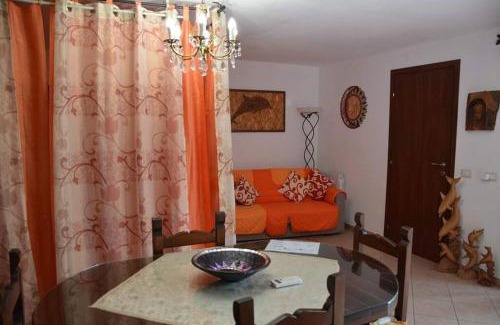 Enas Apartment | Classic Style Retreat - Guest Rated 9.6, Family Friendly