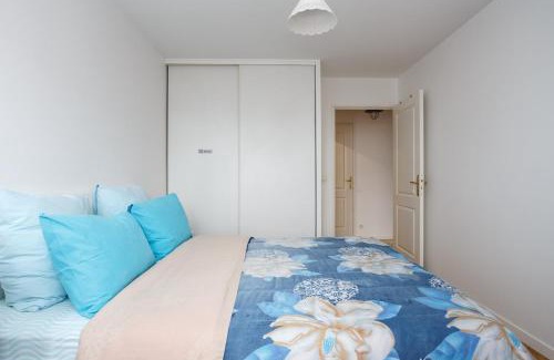 Suresnes Apartment | Family-Friendly 2-Bedroom Apartment in La Défense