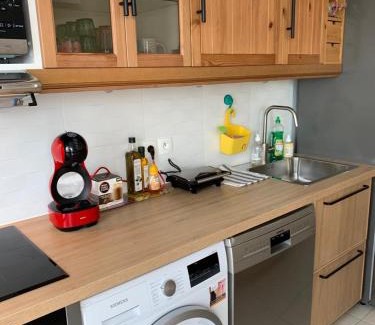 Suresnes Apartment | Family-Friendly 2-Bedroom Apartment in La Défense