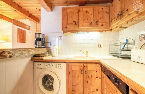 Saint-Andre House | Pet-Friendly Retreat at La Daille - Saint Andre