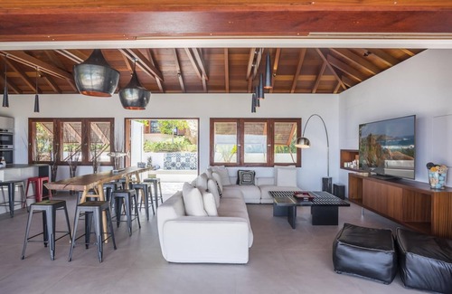 Devet Villa | Discover La Danse du Soleil in Dévé: Oceanfront Retreat