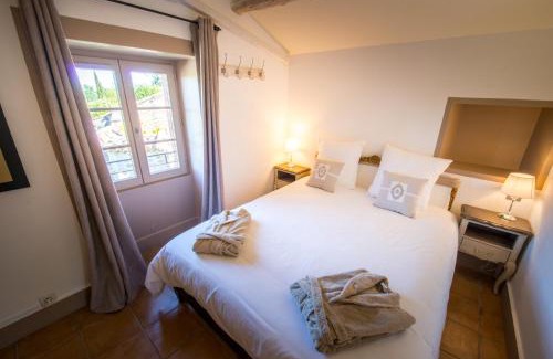 Colonzelle Bed & Breakfast | Oceanfront Getaway at La Demeure de Cybele in Drôme
