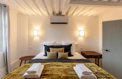 Honfleur House | Comfort and Style at La Demeure du Clocher on the Port