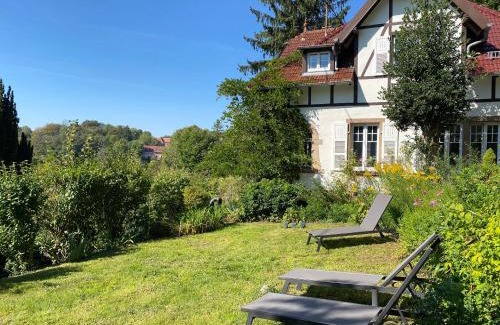 La Petite-Pierre Bed & Breakfast | Oceanfront Bliss at La Dependance de la Villa des Oiseaux