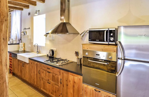 Mazeyrolles House | Enjoy 4 Bedrooms with Pool and Spa in Monpazier