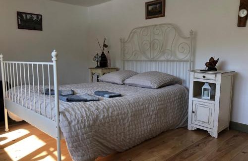 Port-Launay Bed & Breakfast | Unforgettable Stay at La Dernière Étape with Breakfast Included