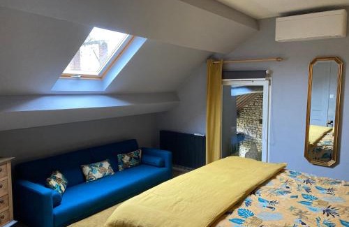 Neuilly House | Discover La Detente de Neuilly: Guest Rated 9.5/10