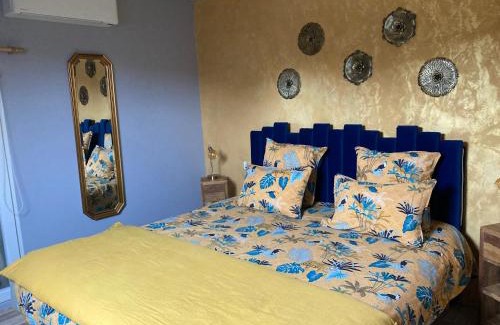 Neuilly House | Discover La Detente de Neuilly: Guest Rated 9.5/10