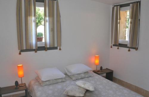 Donzere House | Oceanfront Escape at La Devinière - Rated 8.8/10