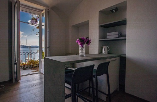 Belgirate Apartment | Discover Comfort at La Dimora del Glicine with Family-Friendly Amenities
