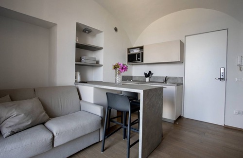 Belgirate Apartment | Discover Comfort at La Dimora del Glicine with Family-Friendly Amenities