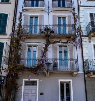 Belgirate Apartment | Family-Friendly Retreat at La dimora del Glicine 2