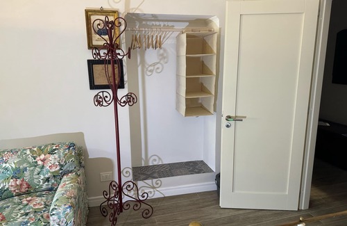 Ovada House | Discover Comfort at LA DIMORA DI B.CAIROLI with Breakfast