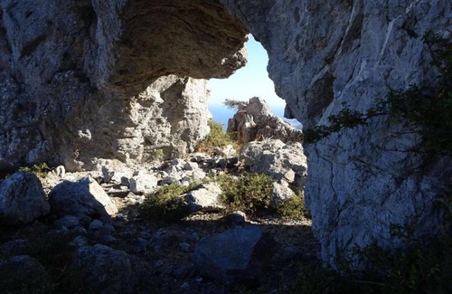 Fiumedinisi Bed & Breakfast | Discover La Dimora di Dioniso: Pet-Friendly Retreat Awaits