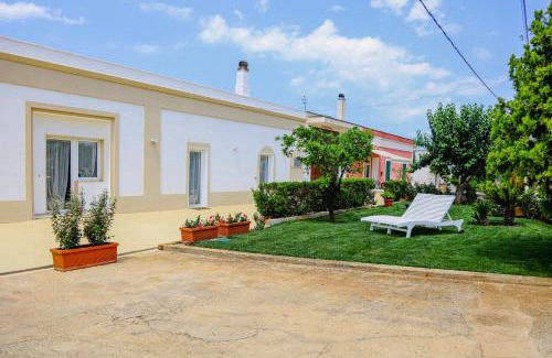 L'Assunta House | Oceanfront Escape at La Dimora di Generosa CARRUBO