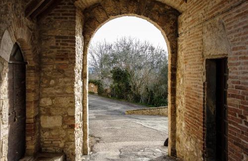 Collevalenza House | Discover La Dimora nel Castello: Guest Rated 9.8/10