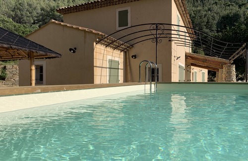 Saint-Cyr-sur-Mer Villa | Indulge at La Divine Villa & Spa with Ocean Views and Serenity
