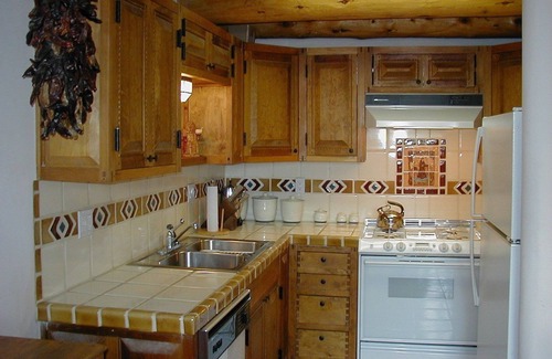 Taos Bed & Breakfast | Guest Rated 9.6: Stay at La Doña Luz Inn with Breakfast