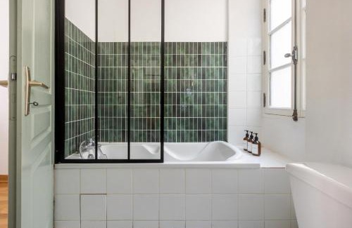Nantes Centre Apartment | Cozy Stay in the Heart of the City - Pet Friendly!