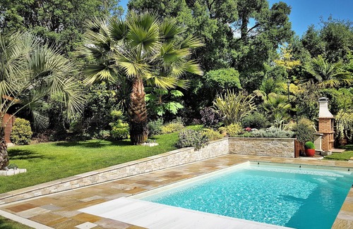 Labenne Villa | Escape to La Dolce Villa: Oceanfront Retreat with Pool