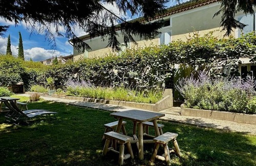 Pont-Saint-Esprit Apartment | Delightful La Dolce Vita Gite with Pool and Terrace