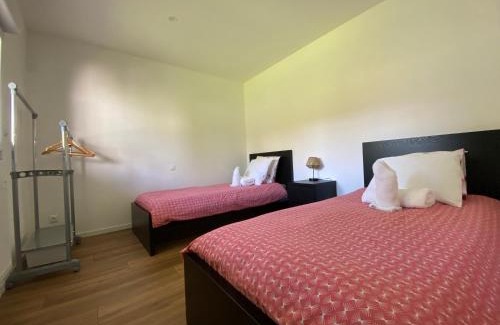 Bourseville House | Family-Friendly Getaway at La Dolce Vita - 9 Minutes to Beaches