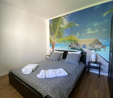 Bourseville House | Family-Friendly Getaway at La Dolce Vita - 9 Minutes to Beaches