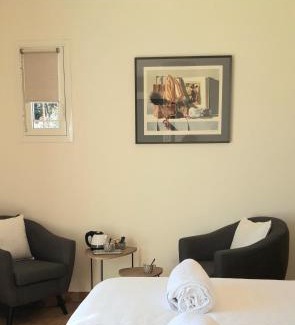 La Grand-Chile Bed & Breakfast | Experience La Dolce Vita Opio: Oceanfront Bliss & 9.8 Rating