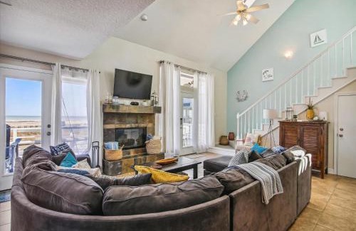 Pointe San Luis House | Discover Oceanfront Bliss at La Dolce Vita Pointe San Luis