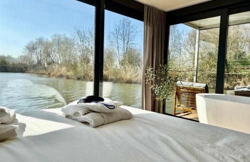 Basse-Ham Boat Rental | La Dolce Vita ! Sauna, Spa, Cinéma