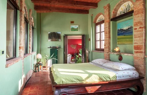 Frinco Bed & Breakfast | Discover La Dolce Vite: Pool, Spa & Family-Friendly Stay
