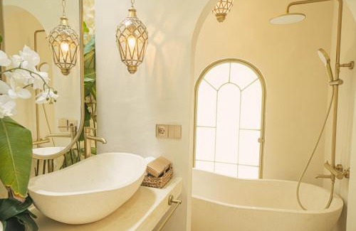 Pogung Lor Villa | La Dorada by Bohemian Jogja Villas