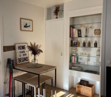 Saint-Louis Apartment | Guest Favorite La Duchesse: Family-Friendly Retreat