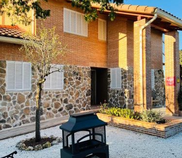 El Casar House | Peaceful La Encina with Ocean Views and Pool Access