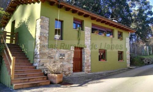 Pando House | Explore La Ensertal de Ribadesella: Family & Pet Friendly Stay