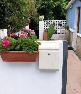Ferrol House | Pet-Friendly Oceanfront Escape at La Entretenida, 4 Stars
