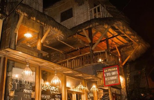 Mompiche Hotel | Discover La Facha Hostal: Oceanfront Surf Retreat